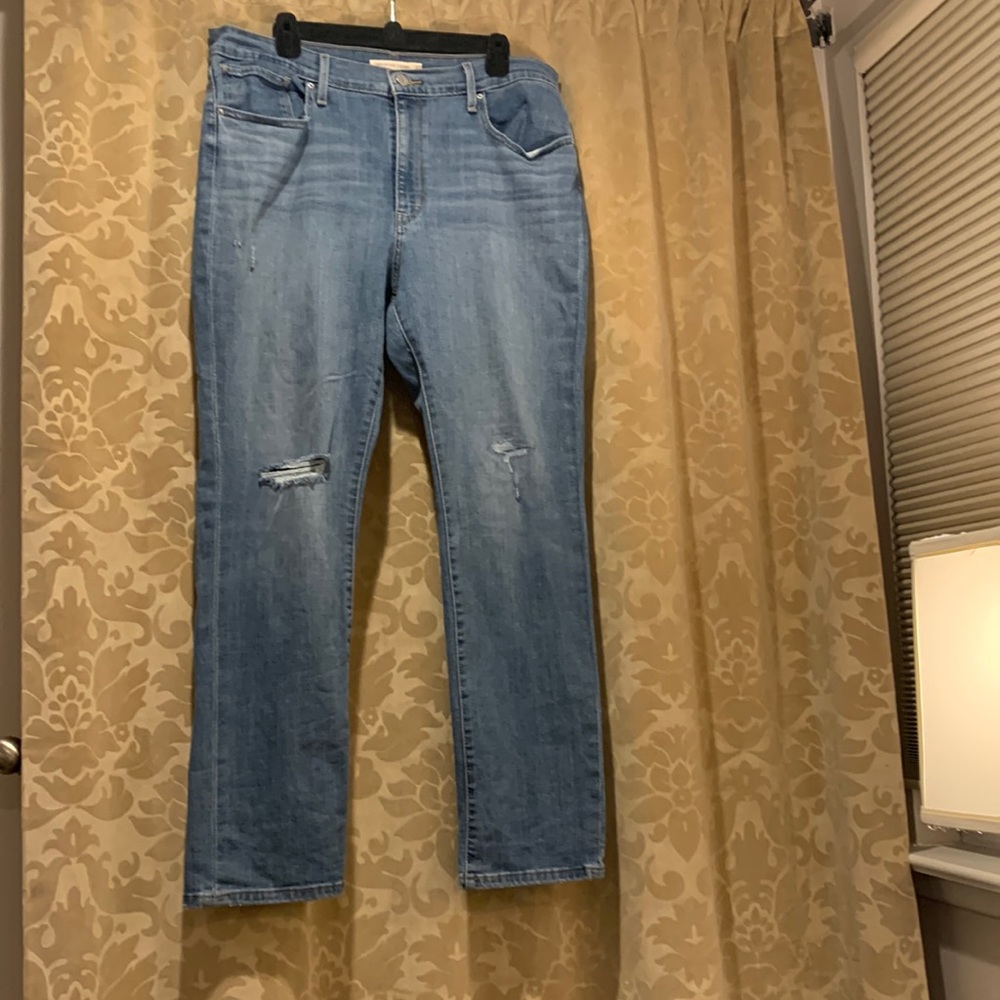 Levi’s High Rise Straight 724